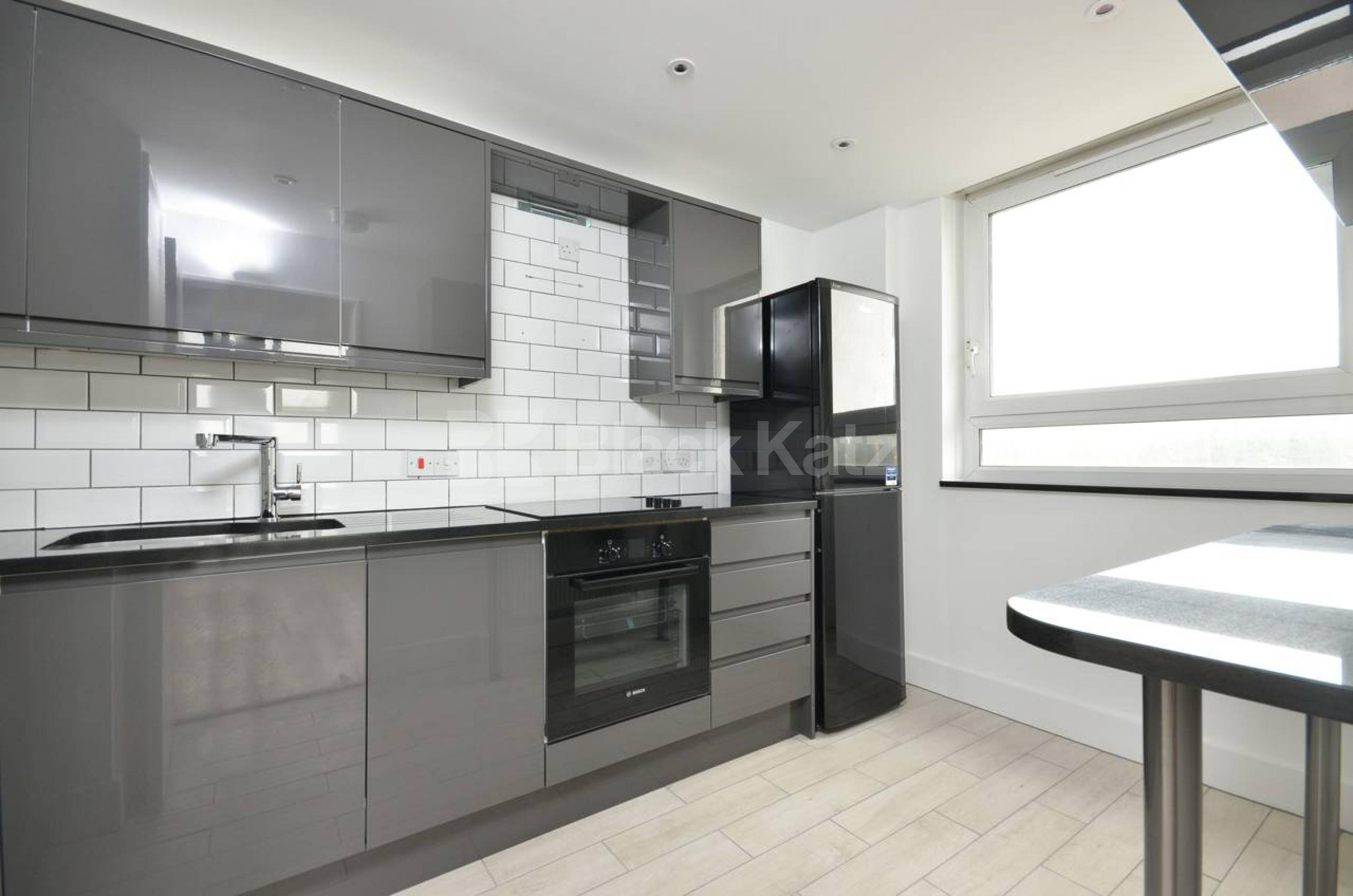 			New Instruction, 3 Bedroom, 1 bath, 1 reception Flat			 Daling Way, Victoria Park E3